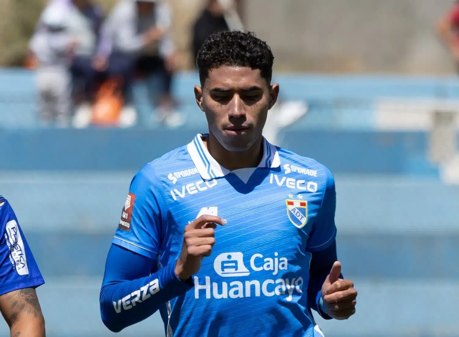 Jhair Soto entrenando con ADT mientras se debate su paso a Soto Alianza Lima